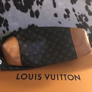 Louis Vuitton Berry MM and Wristlet separately